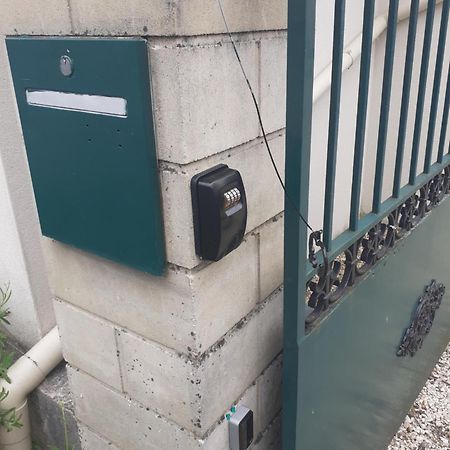 مبيت وإفطار Fronsac  Chez Jeanfi المظهر الخارجي الصورة