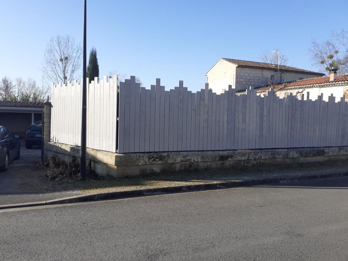 مبيت وإفطار Fronsac  Chez Jeanfi المظهر الخارجي الصورة