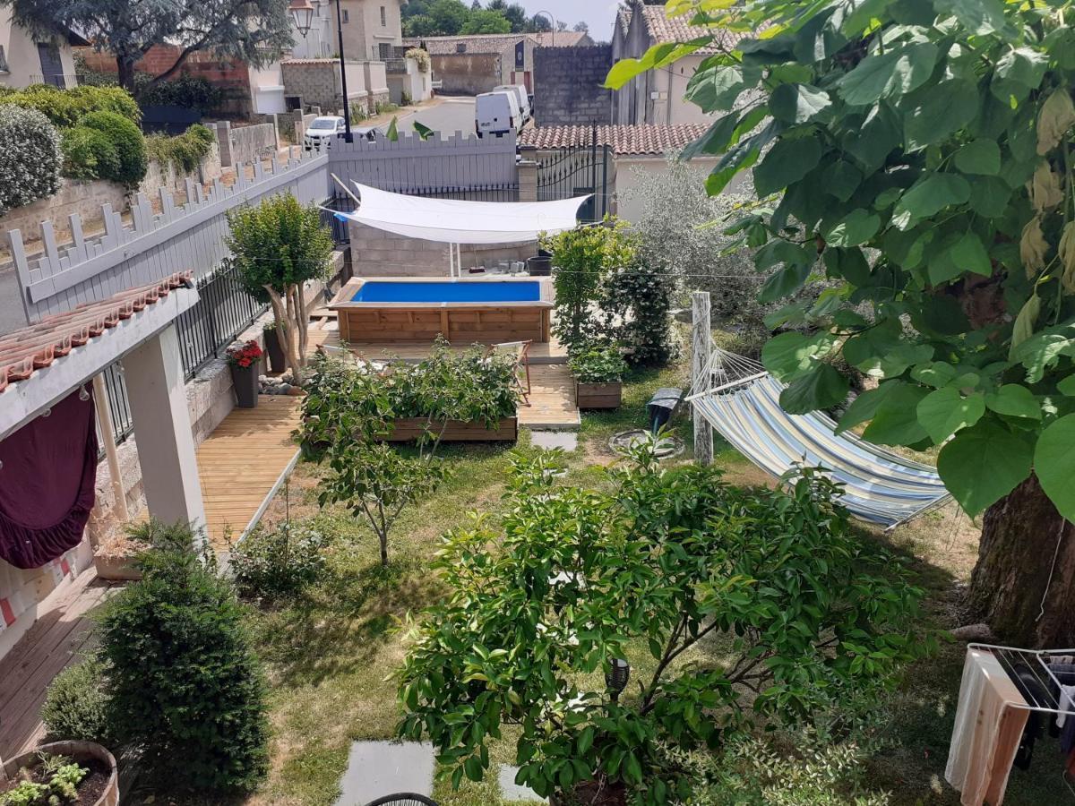 مبيت وإفطار Fronsac  Chez Jeanfi المظهر الخارجي الصورة